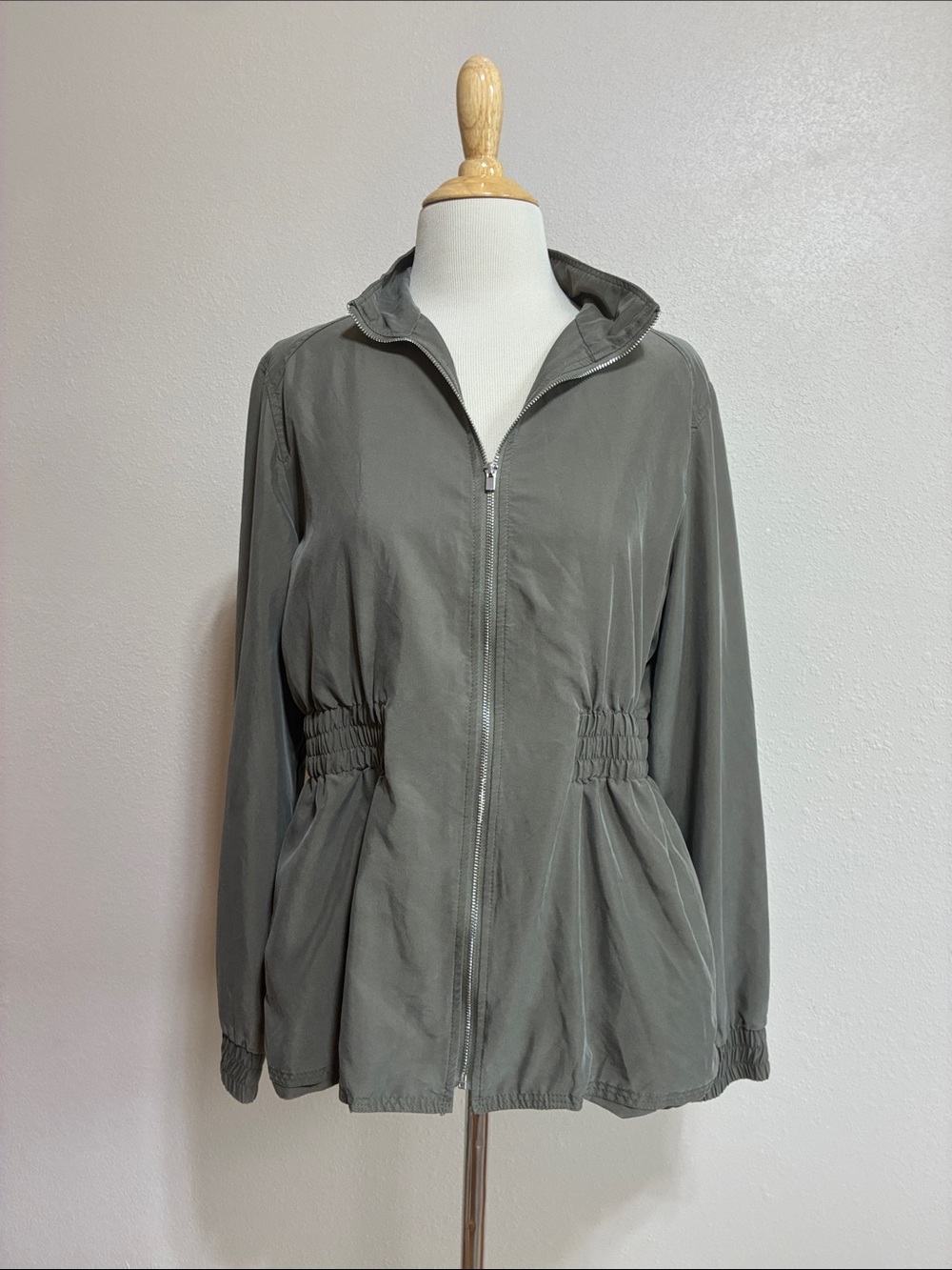 Magaschoni Medium Army Green Modal Blend Full Zip Lightweight Tailored Jacket